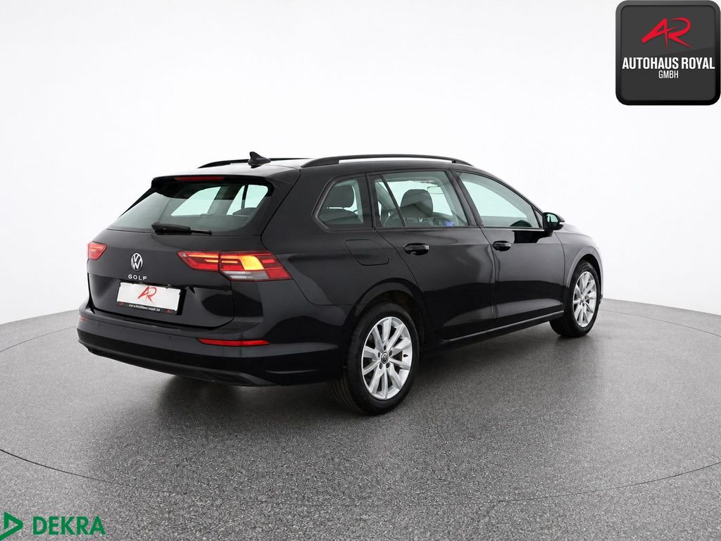 Volkswagen Golf 2023 г. Чёрный, пробег 47926 км