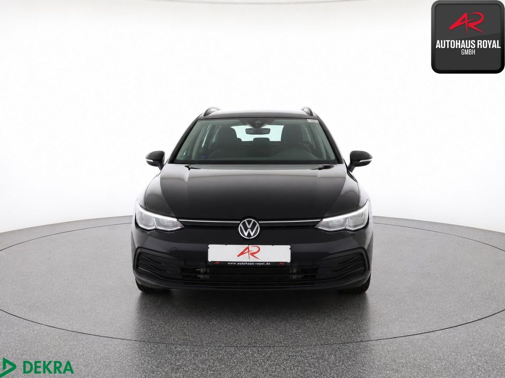 Volkswagen Golf 2023 г. Чёрный, пробег 47926 км