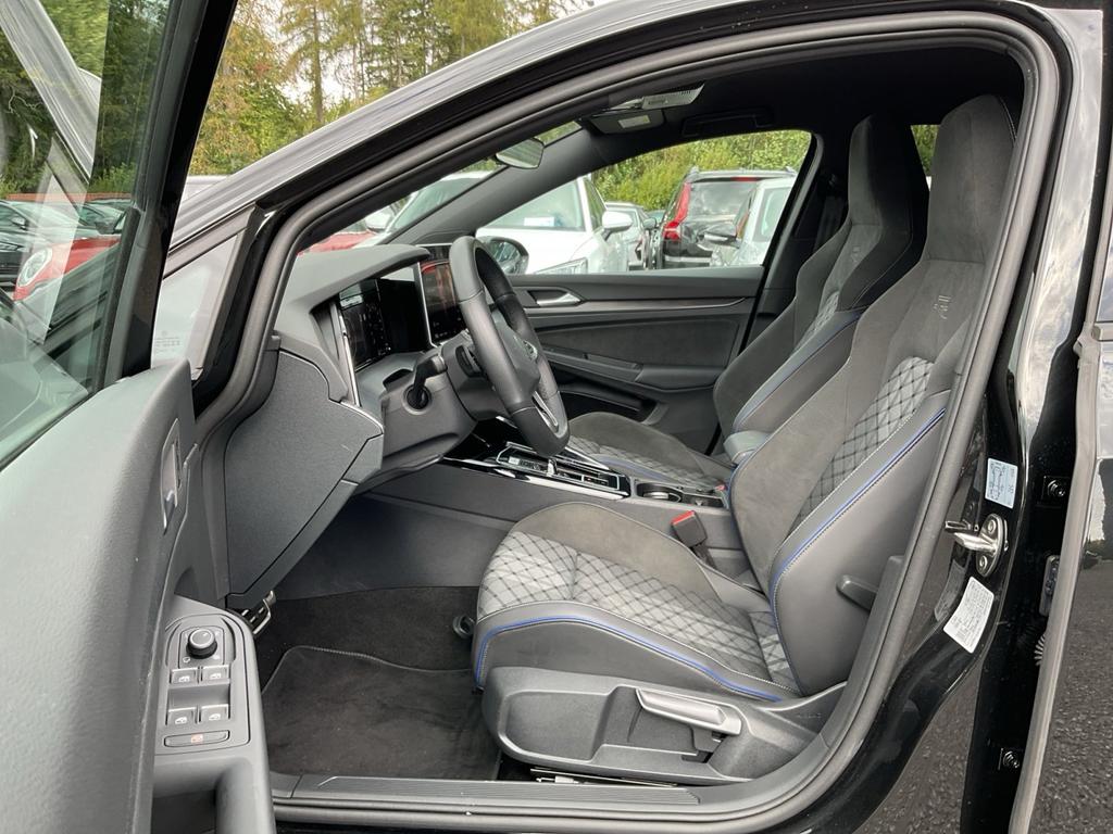 Volkswagen Golf 2025 г. Чёрный, пробег 36528 км