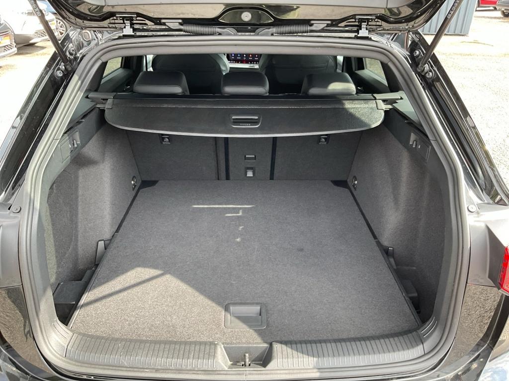 Volkswagen Golf 2025 г. Чёрный, пробег 39953 км