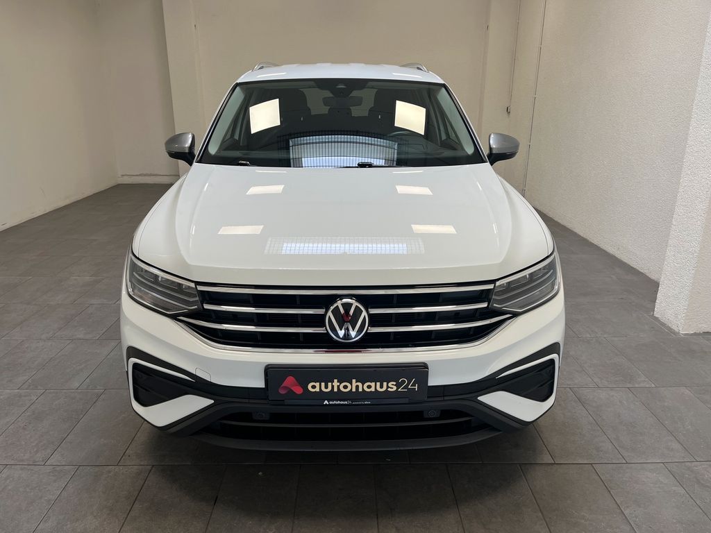 Volkswagen Tiguan 2022 г. Белый, пробег 48546 км