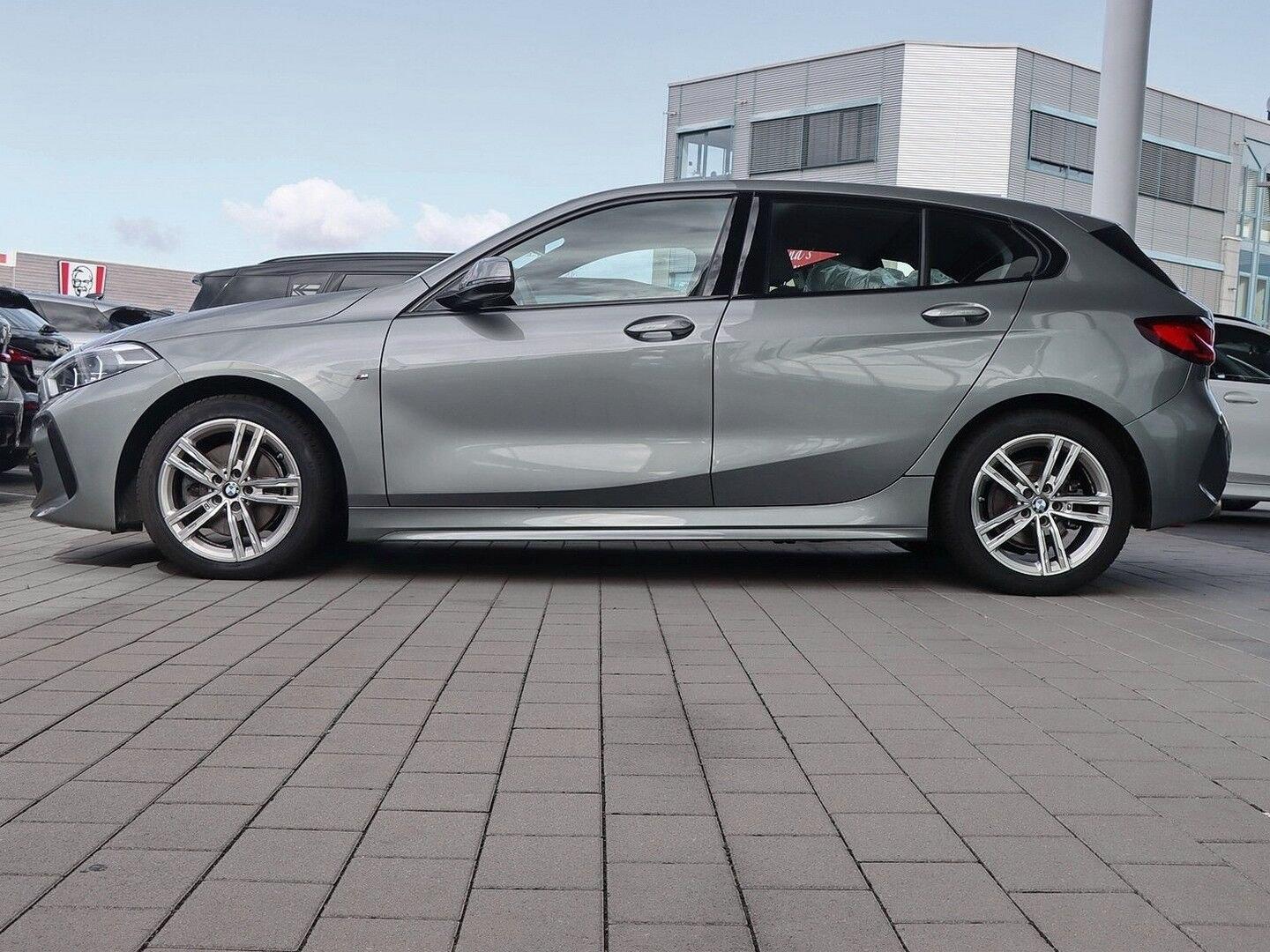 BMW 118 2024 г. Серый, пробег 37696 км
