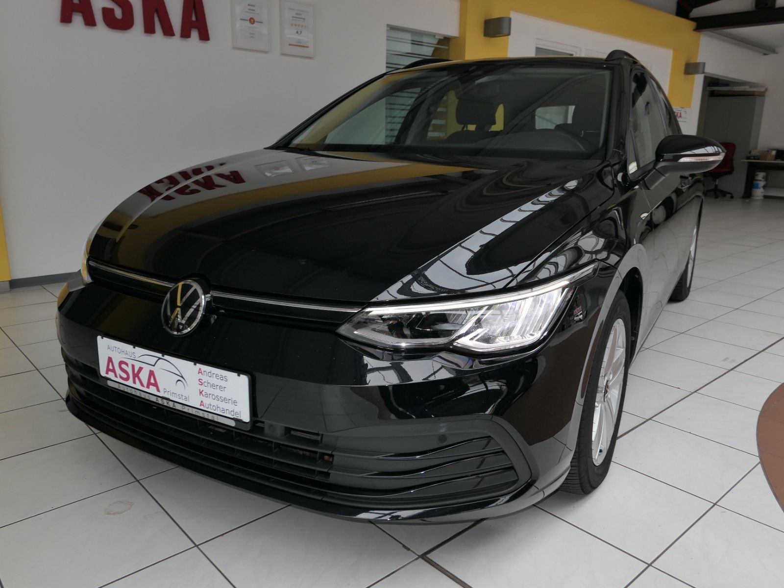 Volkswagen Golf 2022 г. Чёрный, пробег 45780 км