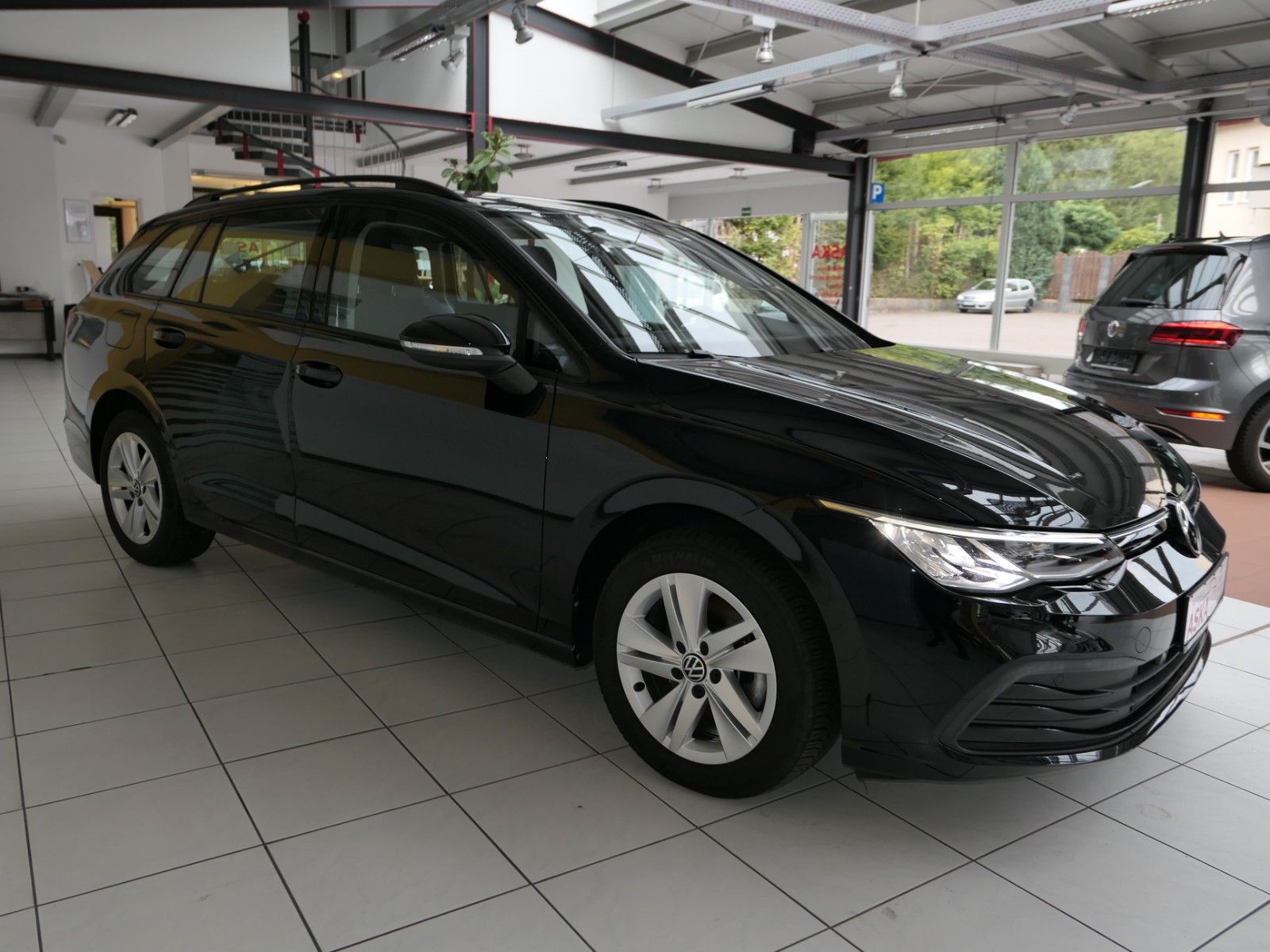 Volkswagen Golf 2022 г. Чёрный, пробег 45780 км