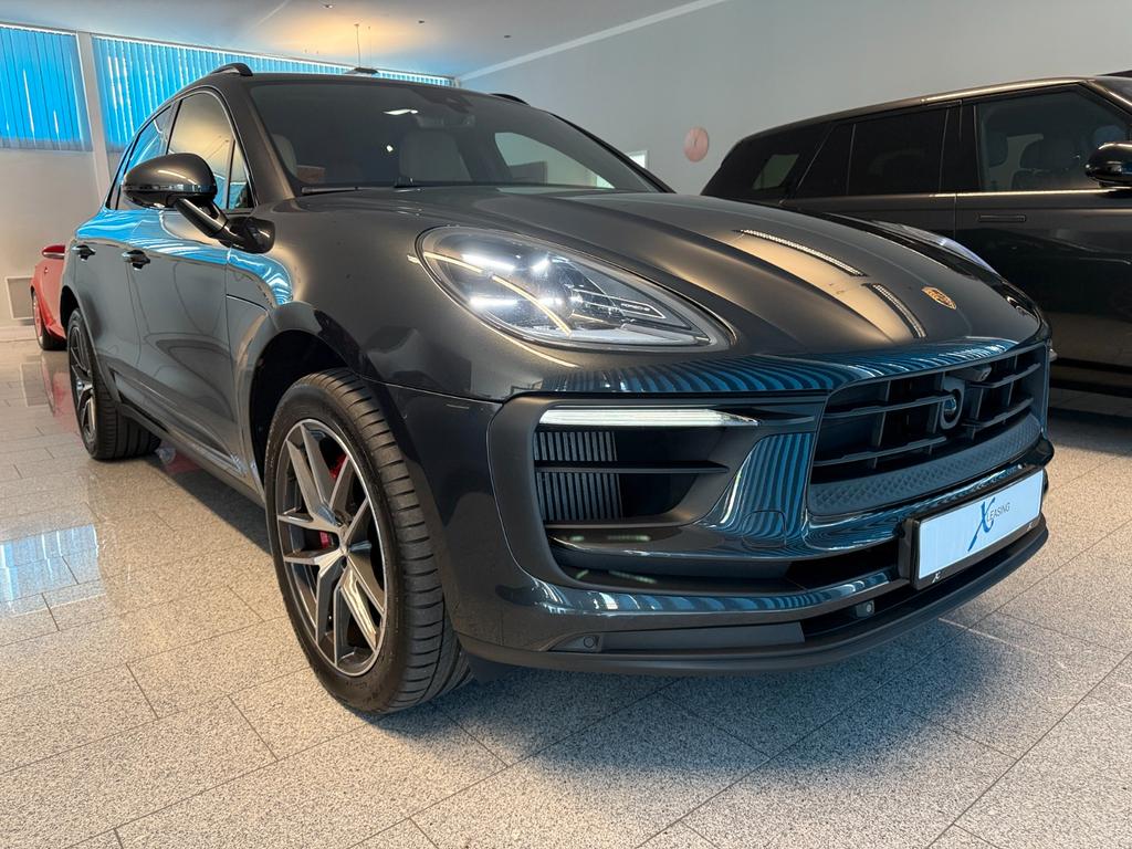 Porsche Macan 2024 г. Серый, пробег 47500 км