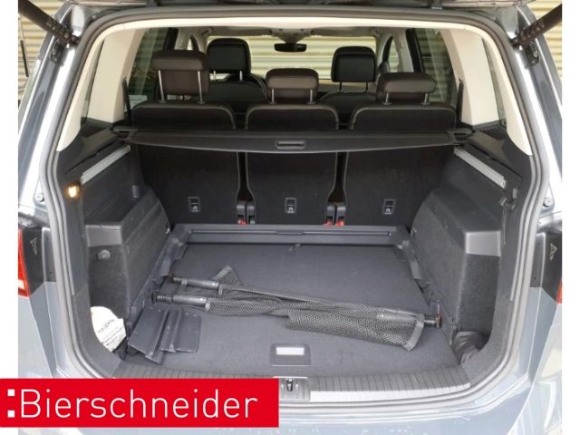 Volkswagen Touran 2023 г. Серый, пробег 51480 км