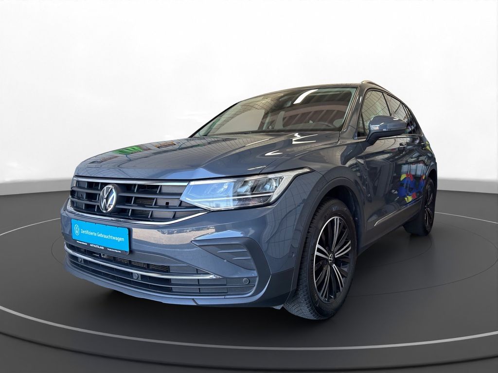 Volkswagen Tiguan 2022 г. Серый, пробег 52764 км