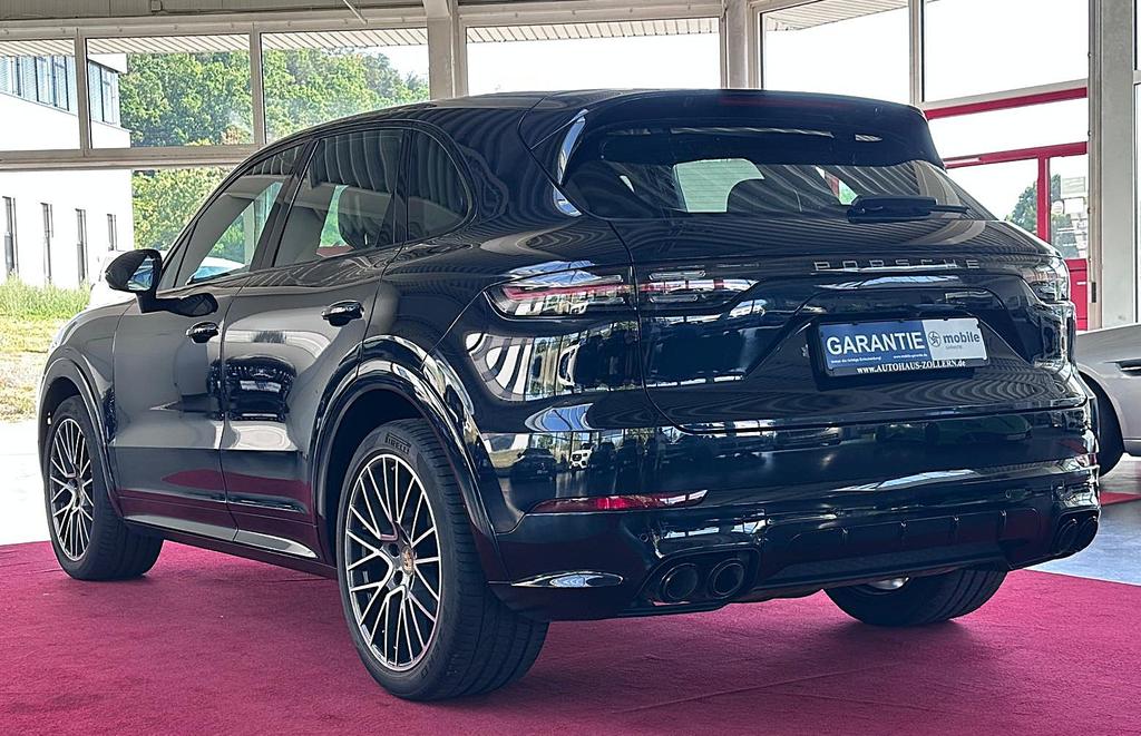 Porsche Cayenne 2022 г. Синий, пробег 59963 км
