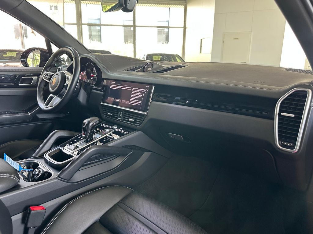 Porsche Cayenne 2022 г. Синий, пробег 59963 км