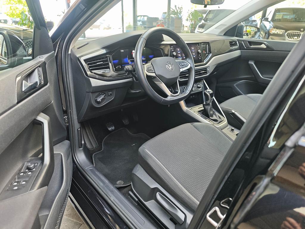 Volkswagen Polo 2023 г. Чёрный, пробег 26228 км
