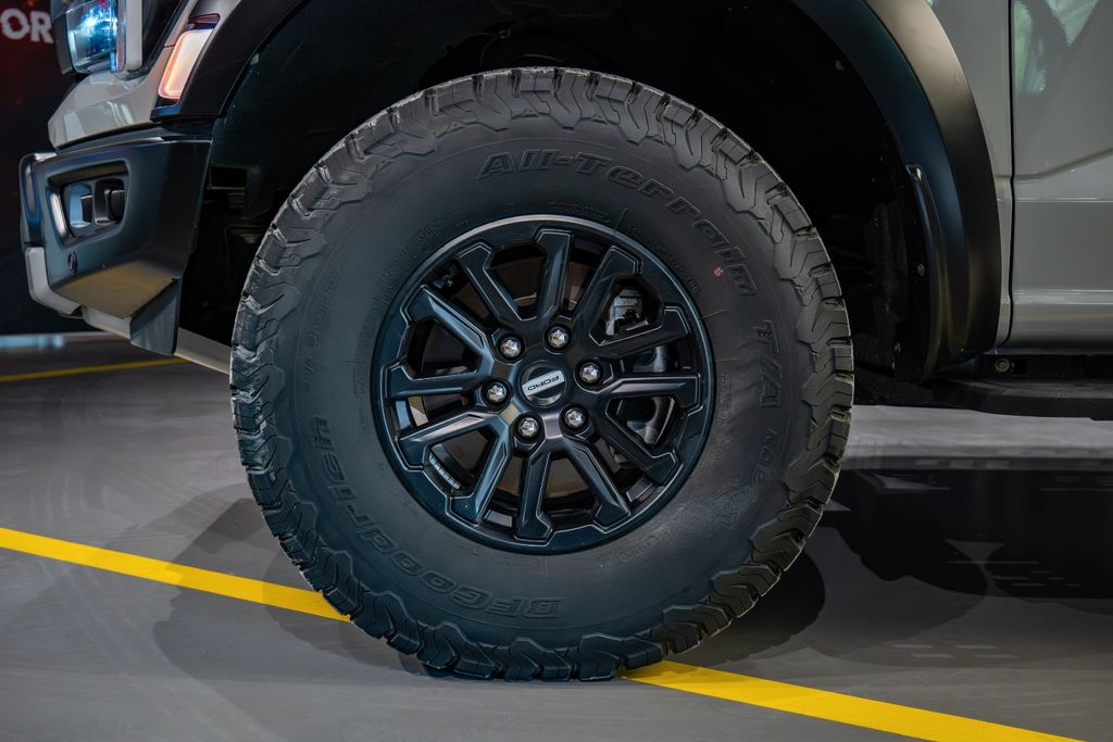 Ford F 150 2024 г. Белый, пробег 44962 км