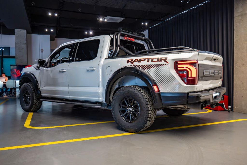 Ford F 150 2024 г. Белый, пробег 44962 км