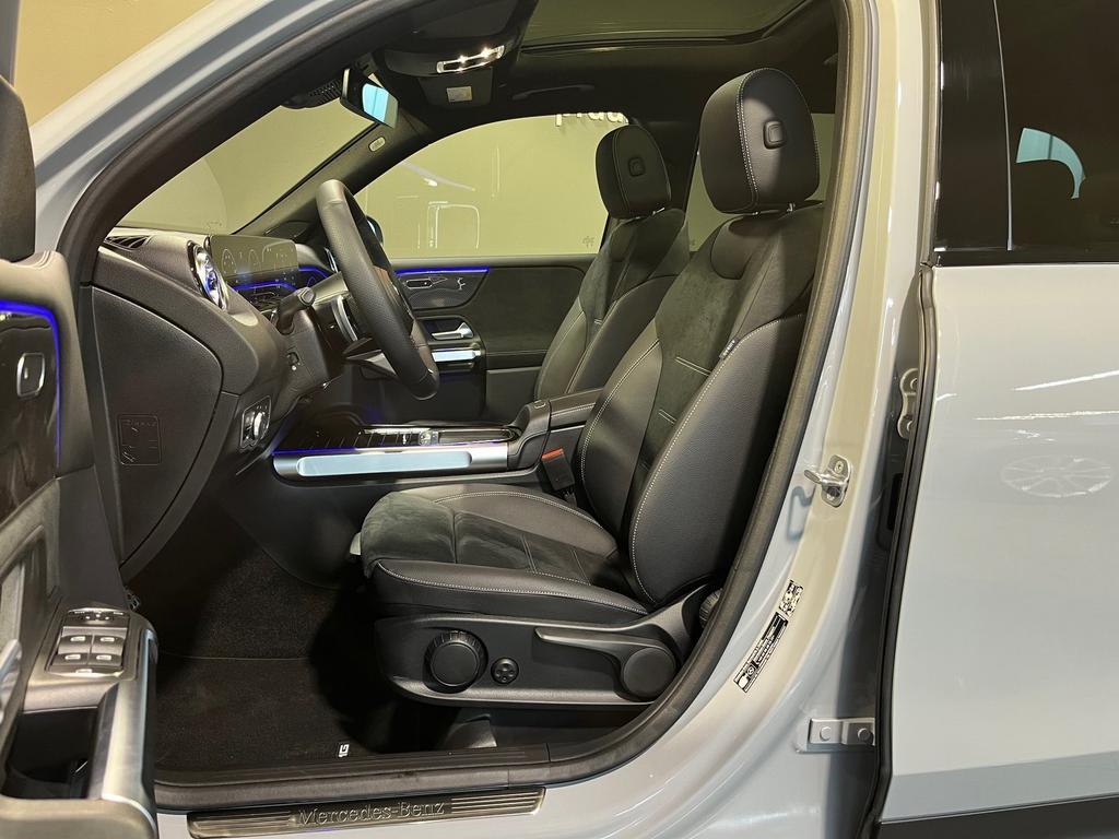 Mercedes-Benz GLB 220 2025 г. Серый, пробег 14000 км