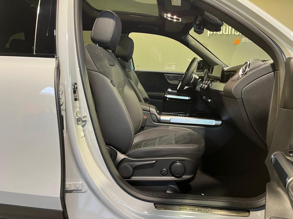 Mercedes-Benz GLB 220 2025 г. Серый, пробег 14000 км