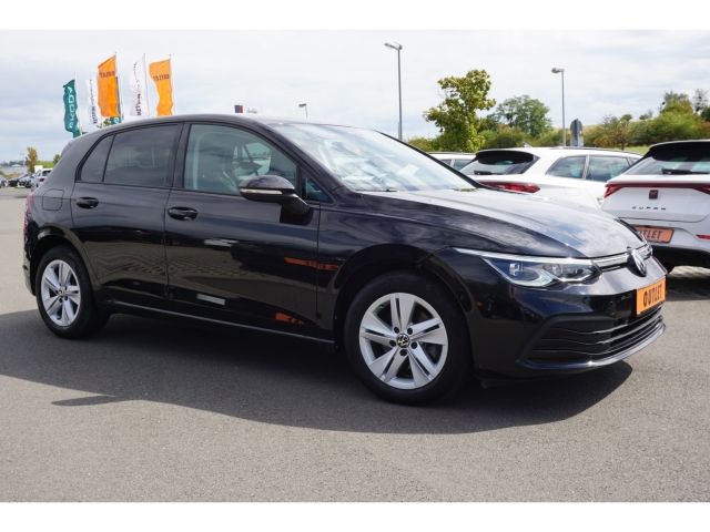 Volkswagen Golf 2023 г. Чёрный, пробег 37000 км
