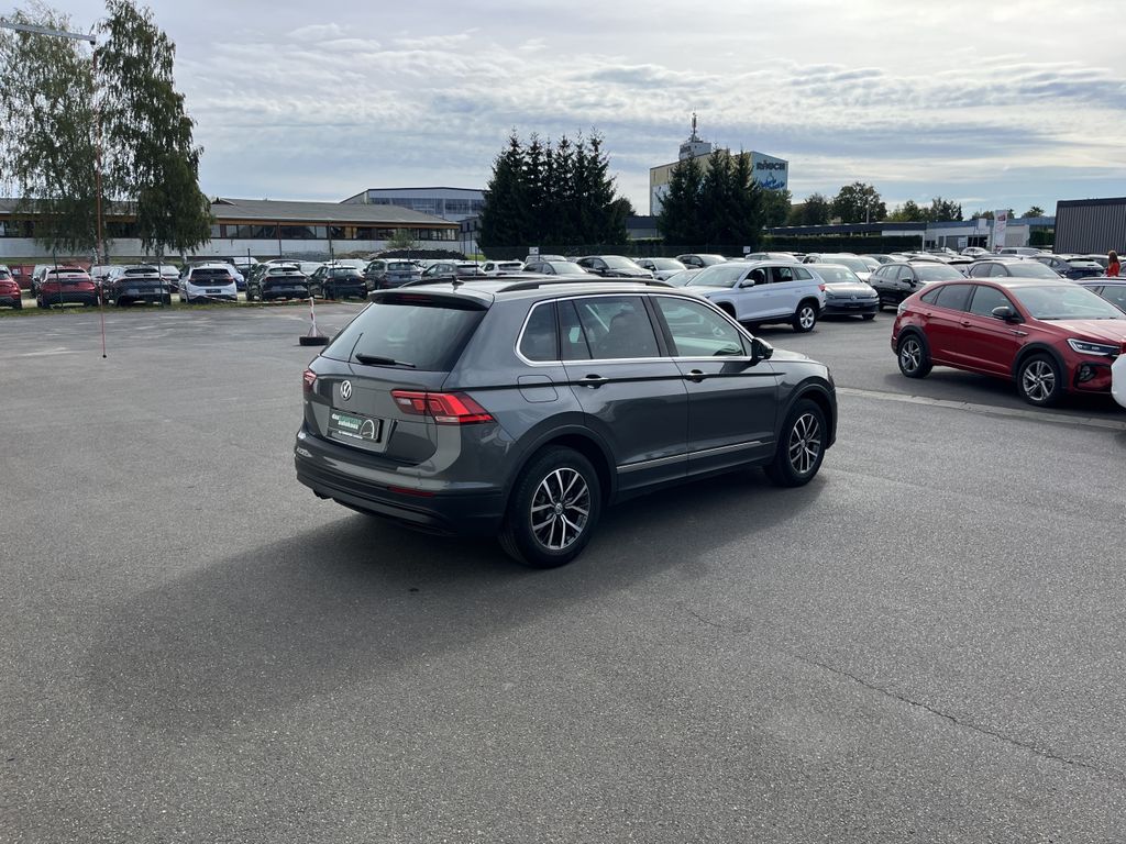 Volkswagen Tiguan 2021 г. Серый, пробег 14026 км