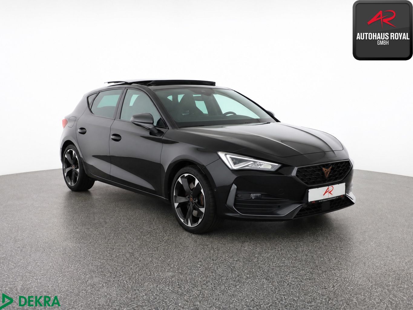 Cupra Leon 2023 г. Чёрный, пробег 50000 км