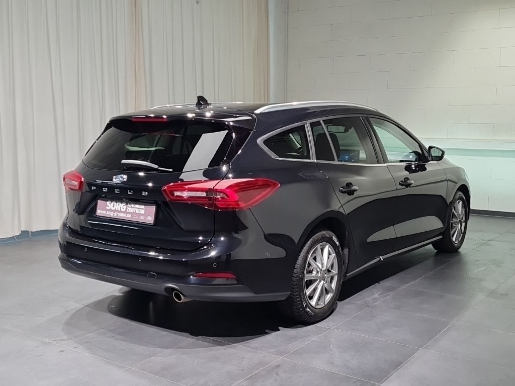 Ford Focus 2023 г. Чёрный, пробег 42534 км