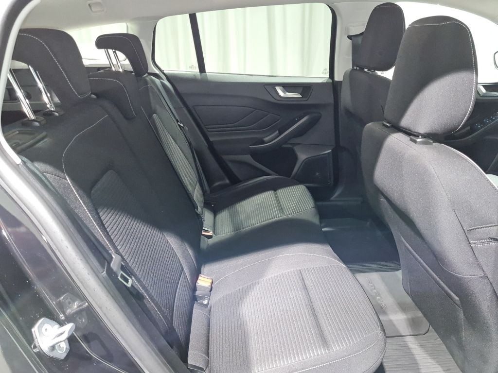 Ford Focus 2023 г. Чёрный, пробег 42534 км
