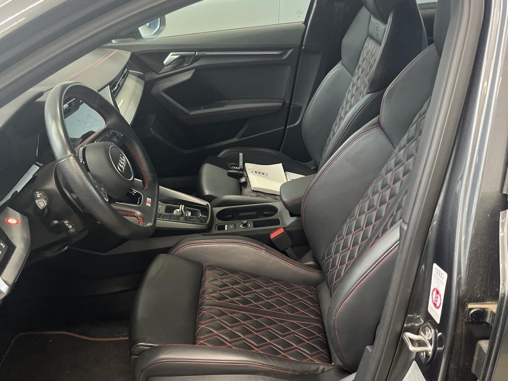 Audi S3 2023 г. Серый, пробег 33000 км