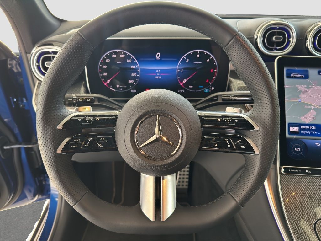 Mercedes-Benz GLC 300 2025 г. Синий, пробег 8700 км