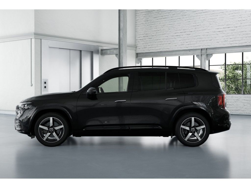 Mercedes-Benz GLB 200 2026 г. Чёрный, пробег 9500 км