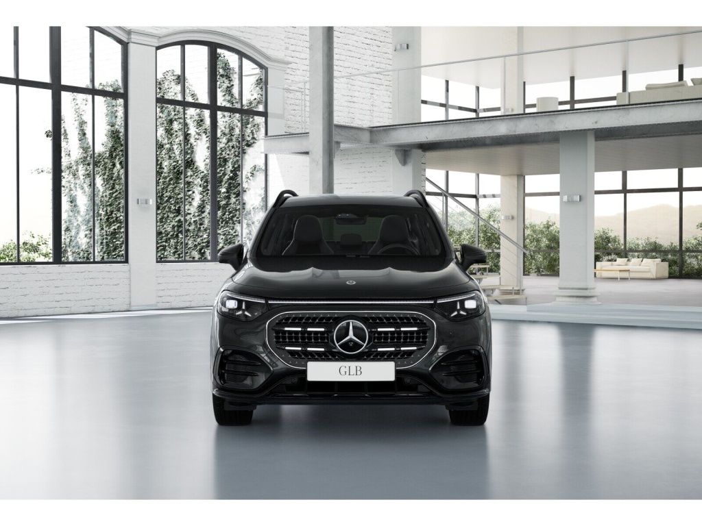 Mercedes-Benz GLB 200 2026 г. Чёрный, пробег 9500 км