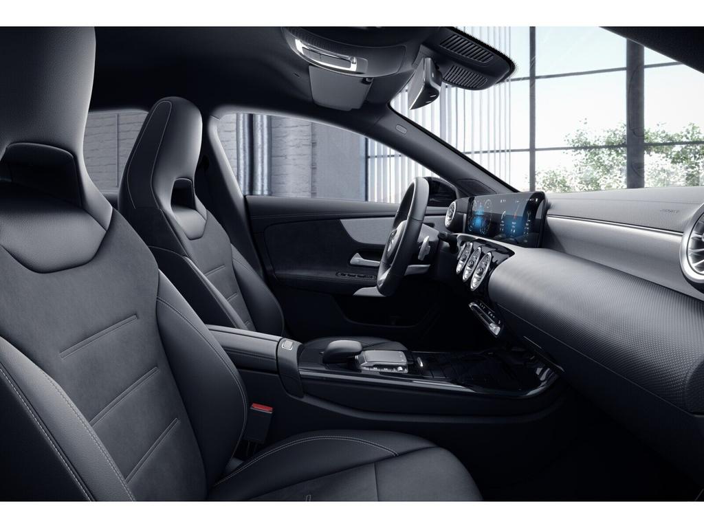 Mercedes-Benz CLA 200 SHOOTING BRAKE 2022 г. Чёрный, пробег 47400 км