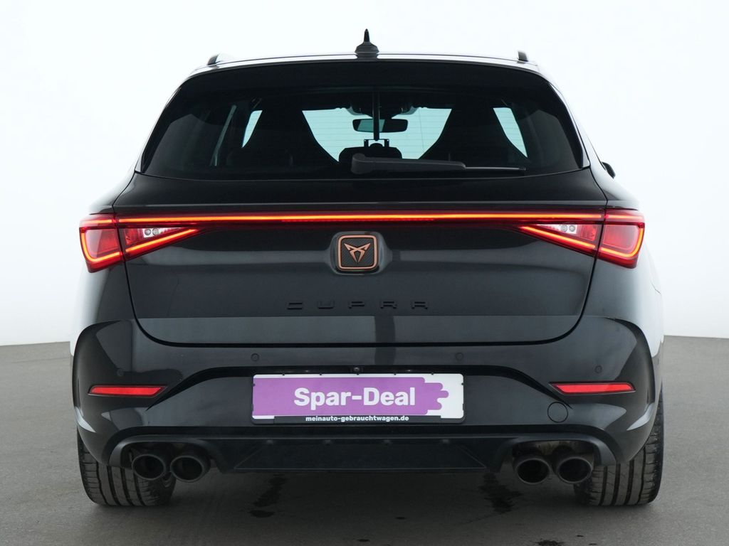 Cupra Leon 2024 г. Чёрный, пробег 51368 км