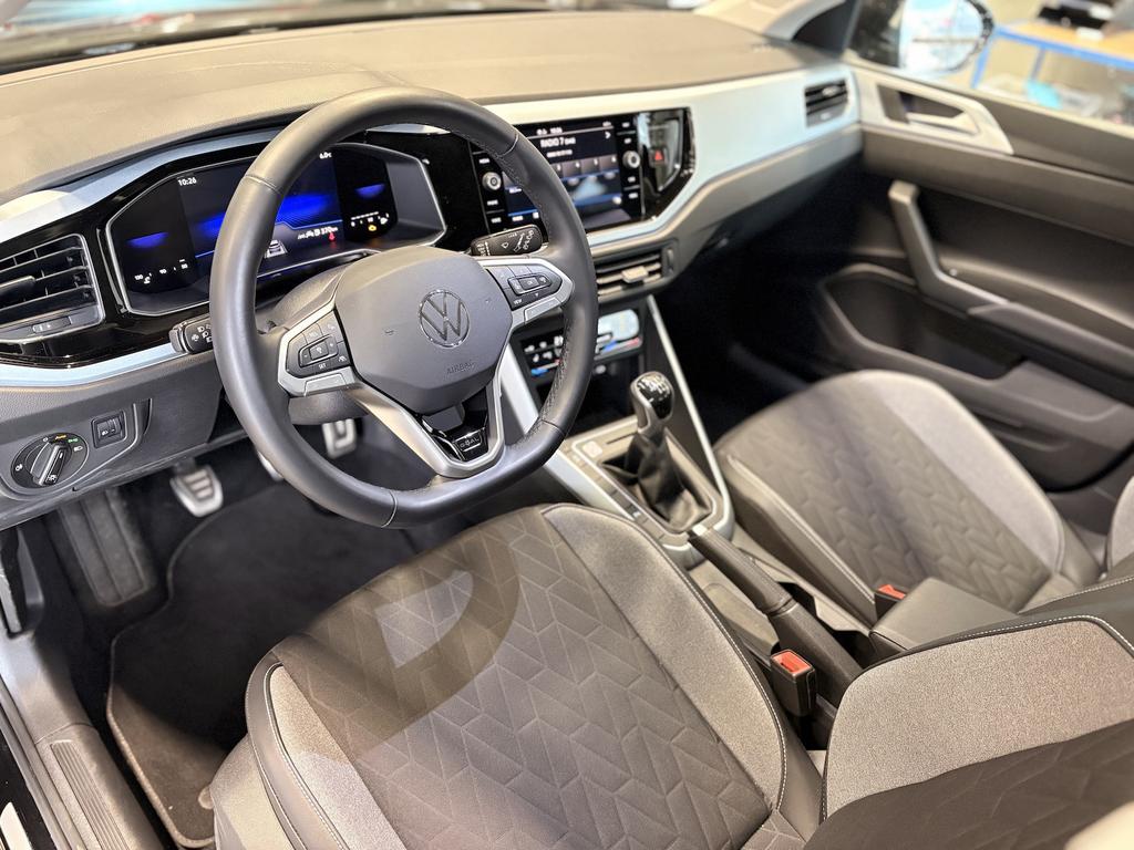 Volkswagen Taigo 2025 г. Чёрный, пробег 23470 км