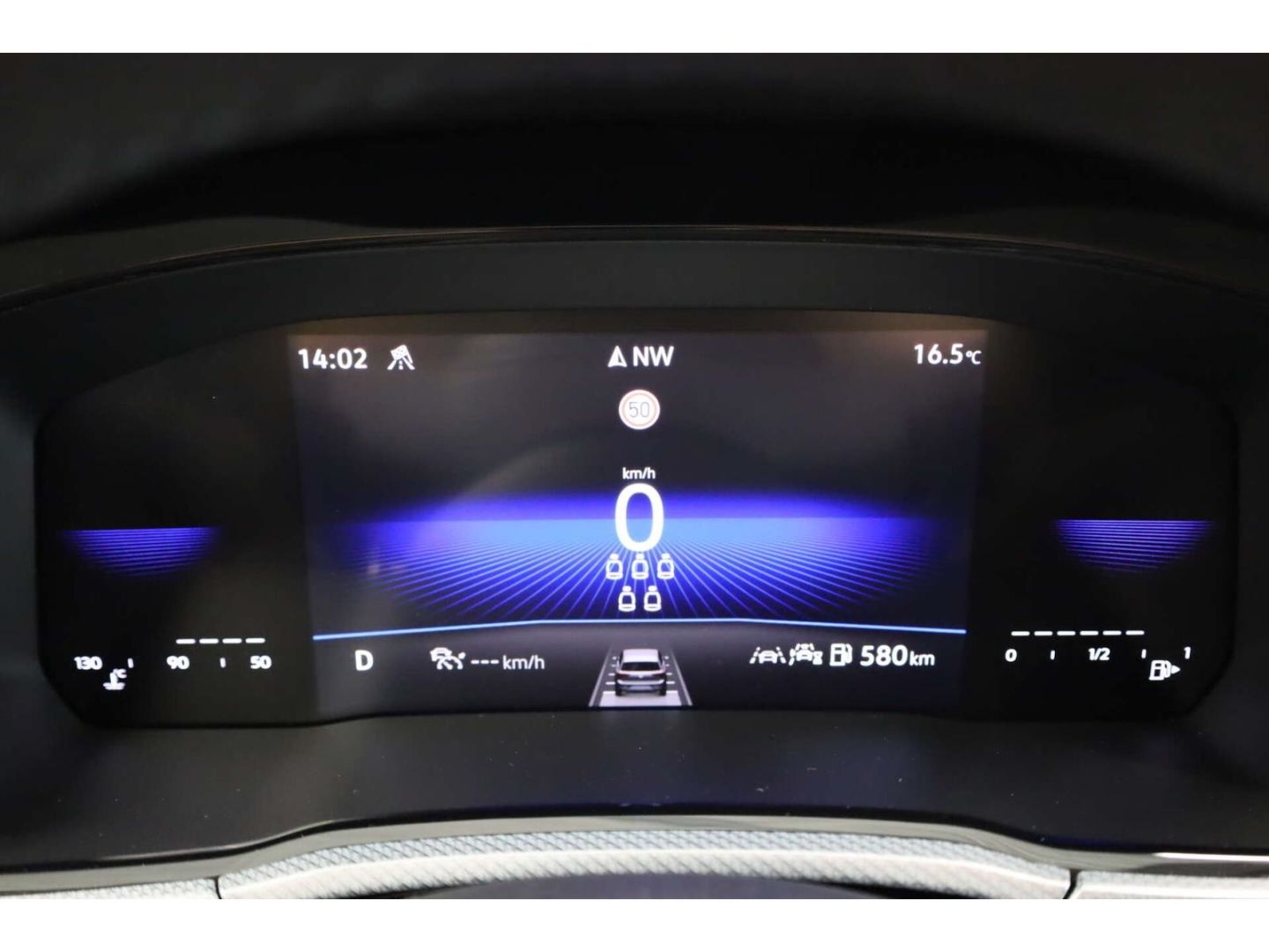 Volkswagen Touran 2025 г. Чёрный, пробег 24962 км