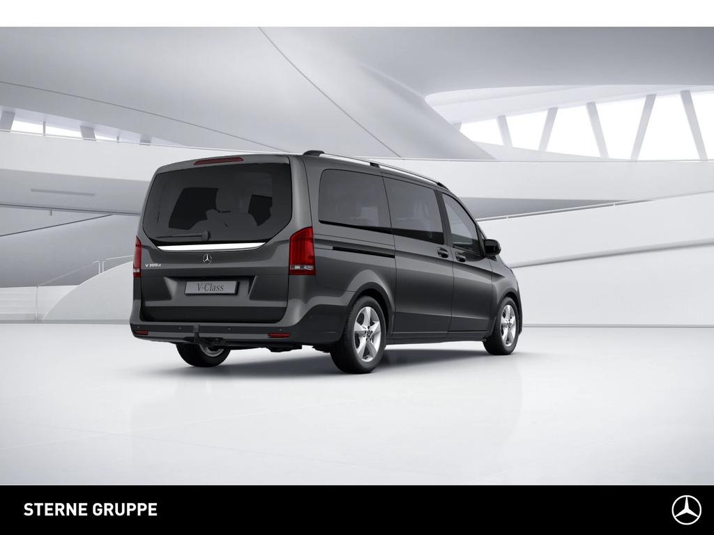 Mercedes-Benz V 300 2022 г. Серый, пробег 19571 км
