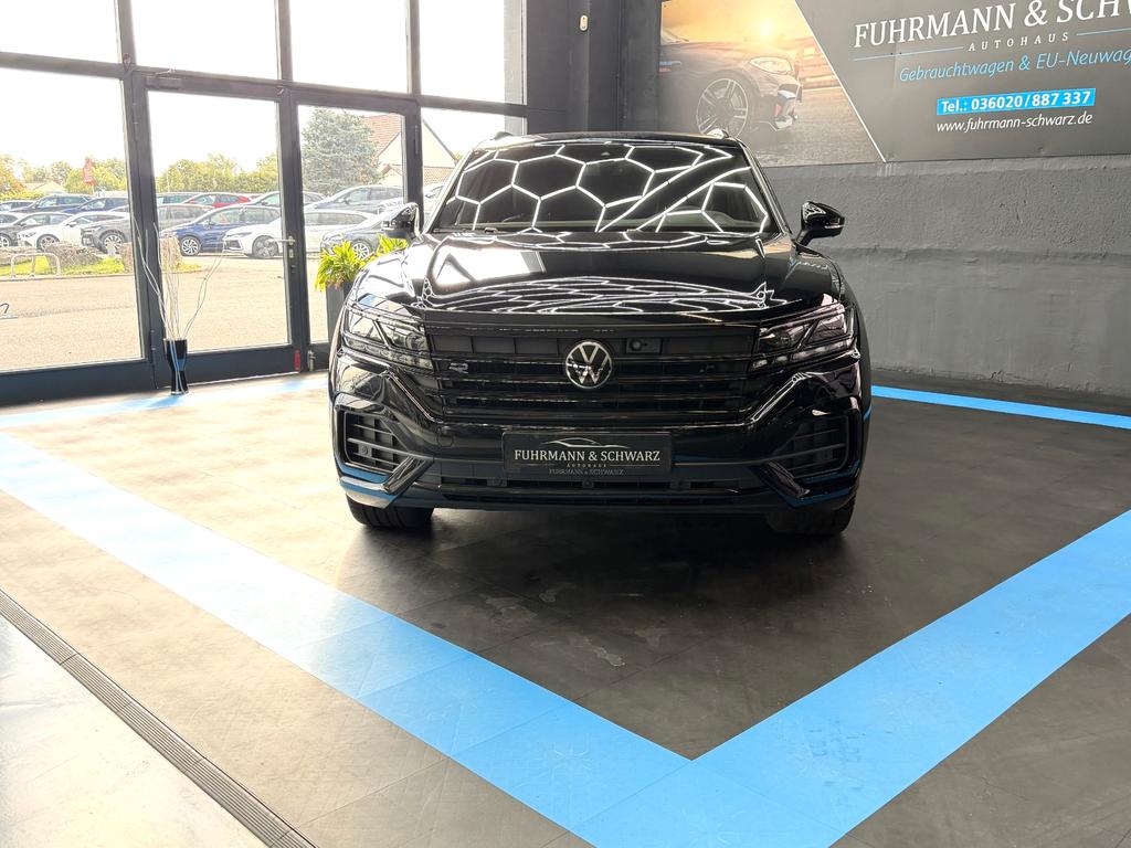 Volkswagen Touareg 2022 г. Чёрный, пробег 32540 км