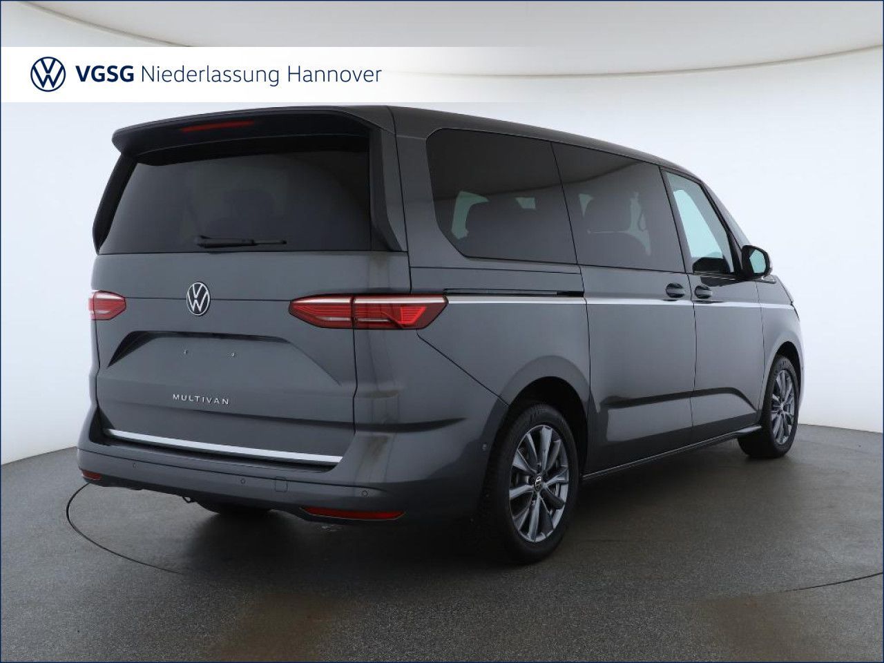 Volkswagen T7 MULTIVAN 2025 г. Серый, пробег 16218 км