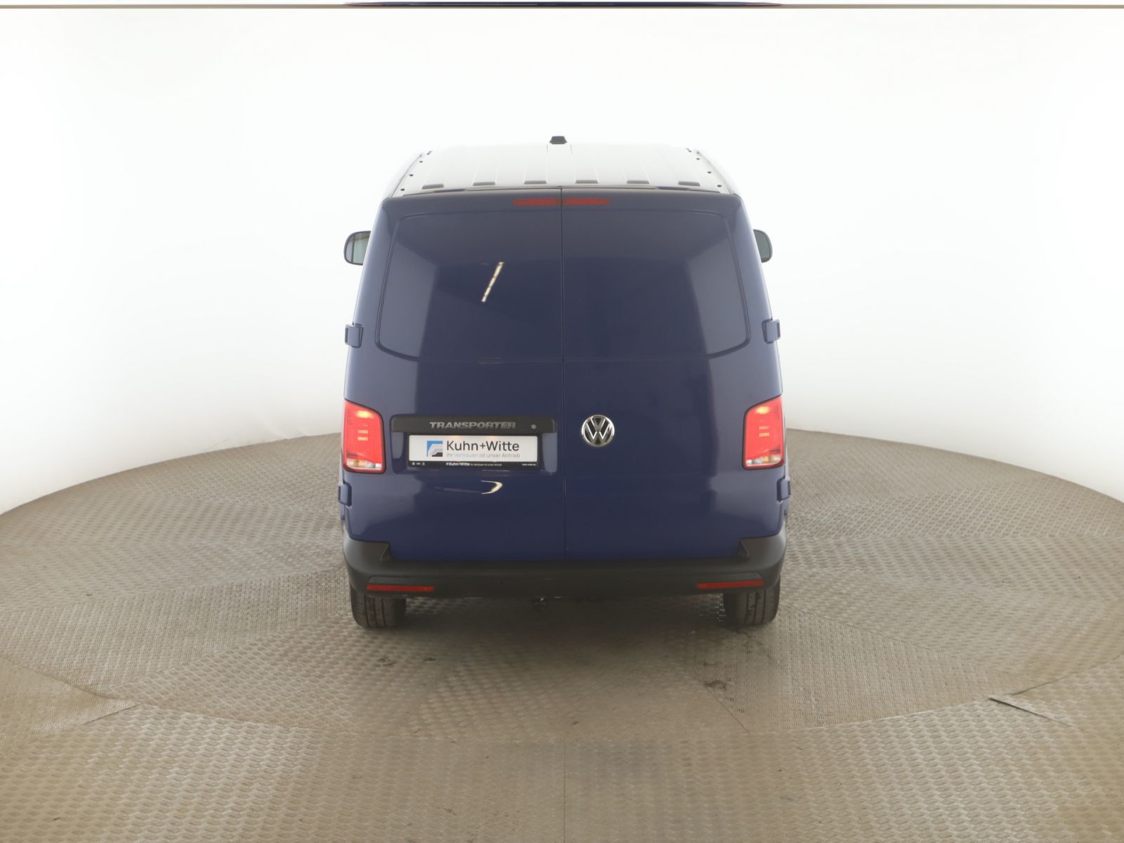 Volkswagen T6 TRANSPORTER 2023 г. Синий, пробег 41590 км