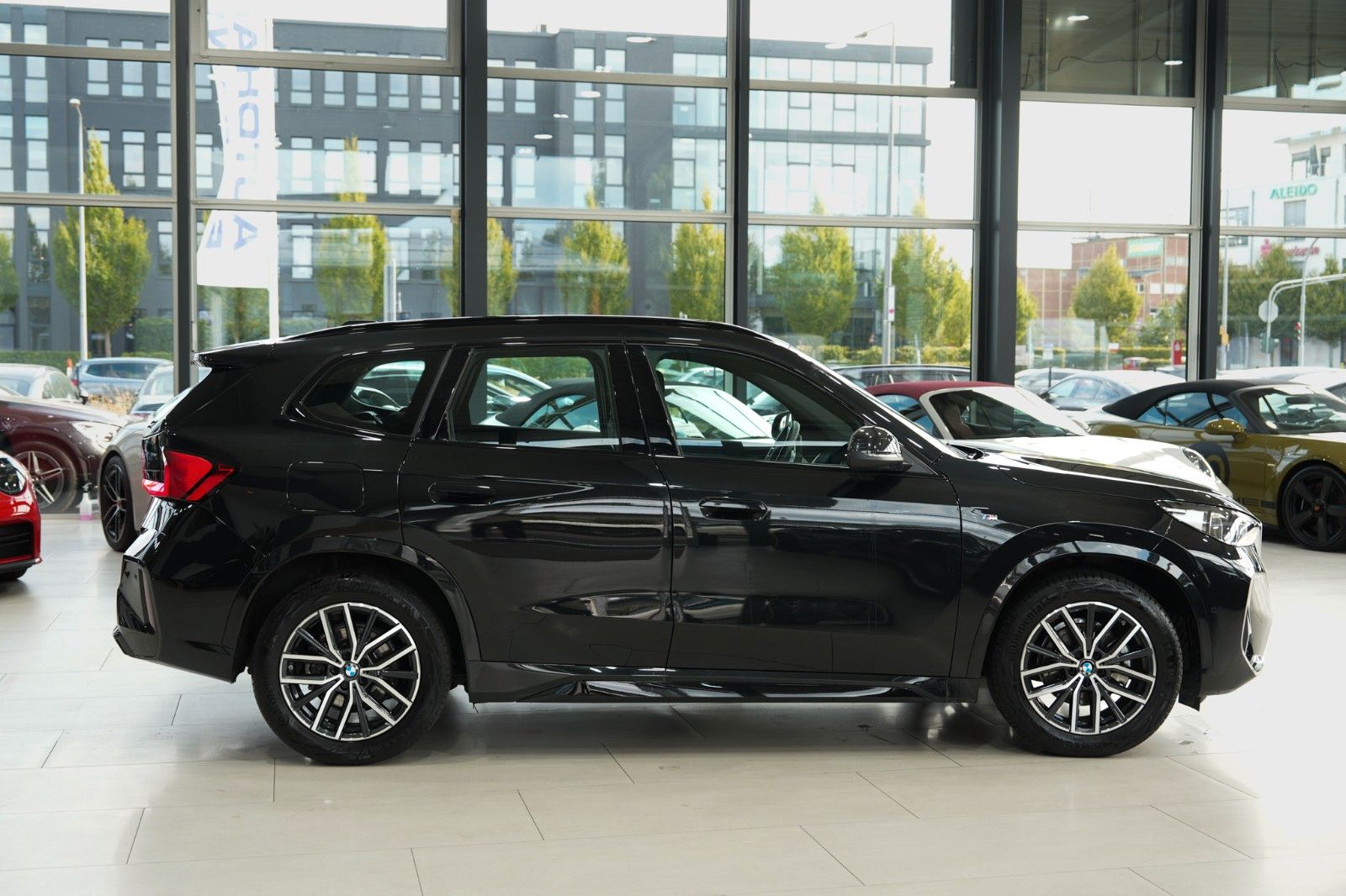 BMW X1 2025 г. Чёрный, пробег 45558 км