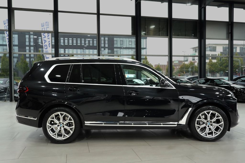 BMW X7 2022 г. Чёрный, пробег 45672 км