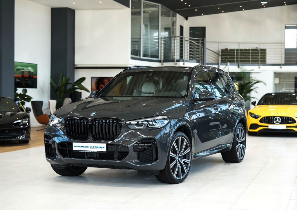 BMW X5 2023 г. Серый, пробег 37400 км