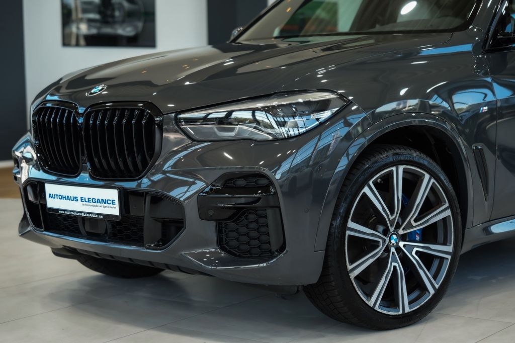 BMW X5 2023 г. Серый, пробег 37400 км