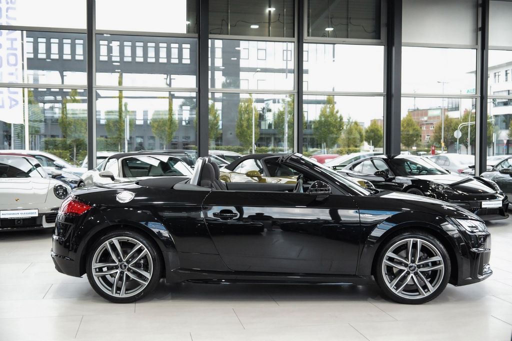 Audi TT 2022 г. Чёрный, пробег 28199 км