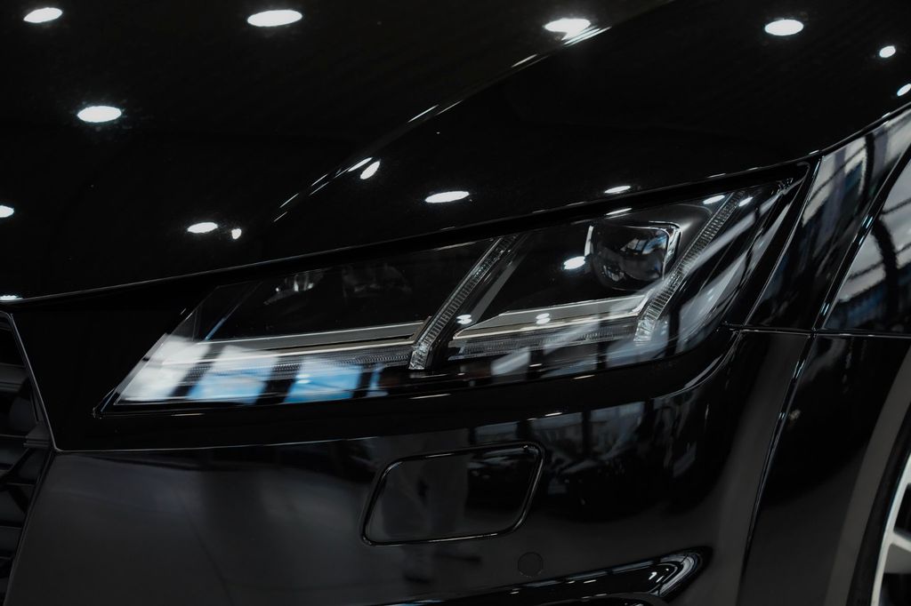 Audi TT 2022 г. Чёрный, пробег 28199 км