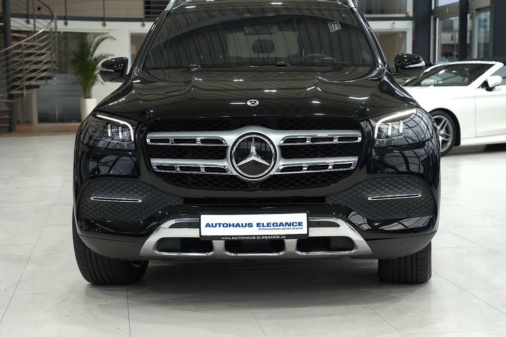 Mercedes-Benz GLS 580 2023 г. Чёрный, пробег 27501 км