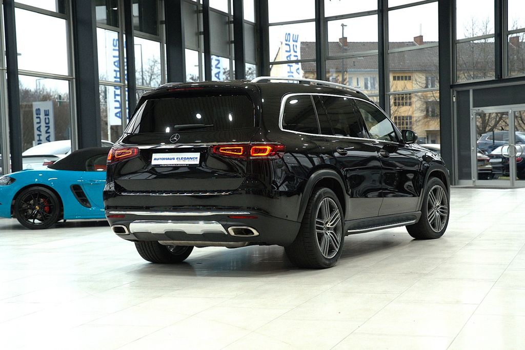 Mercedes-Benz GLS 580 2023 г. Чёрный, пробег 27501 км