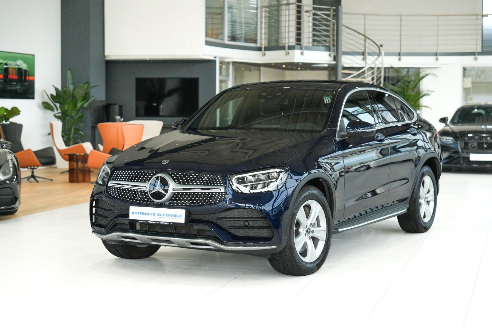 Mercedes-Benz GLC 400 2021 г. Синий, пробег 9901 км