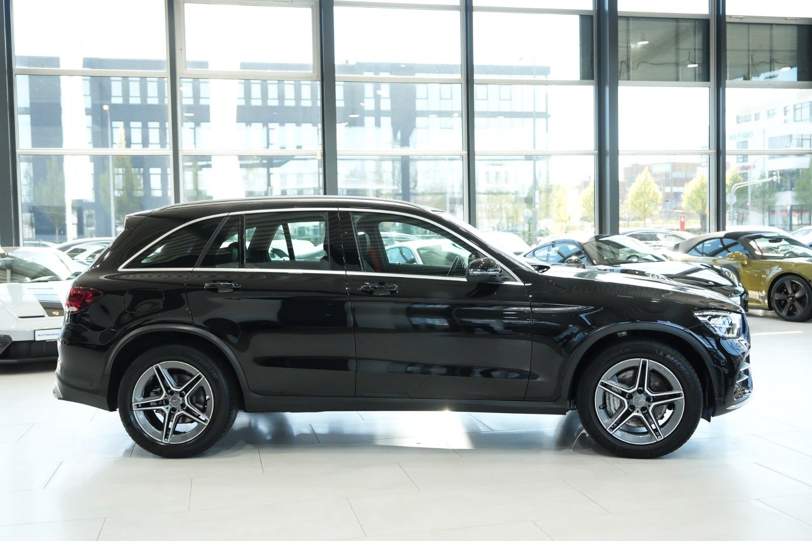 Mercedes-Benz GLC 43 AMG 2022 г. Чёрный, пробег 48872 км