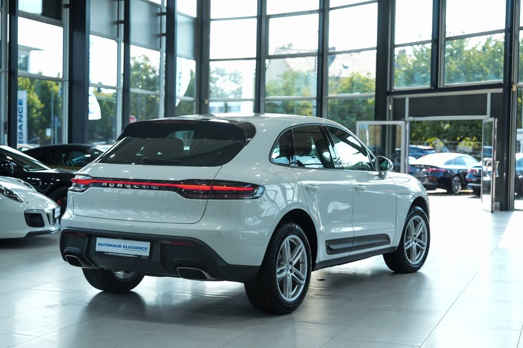 Porsche Macan 2022 г. Белый, пробег 48656 км