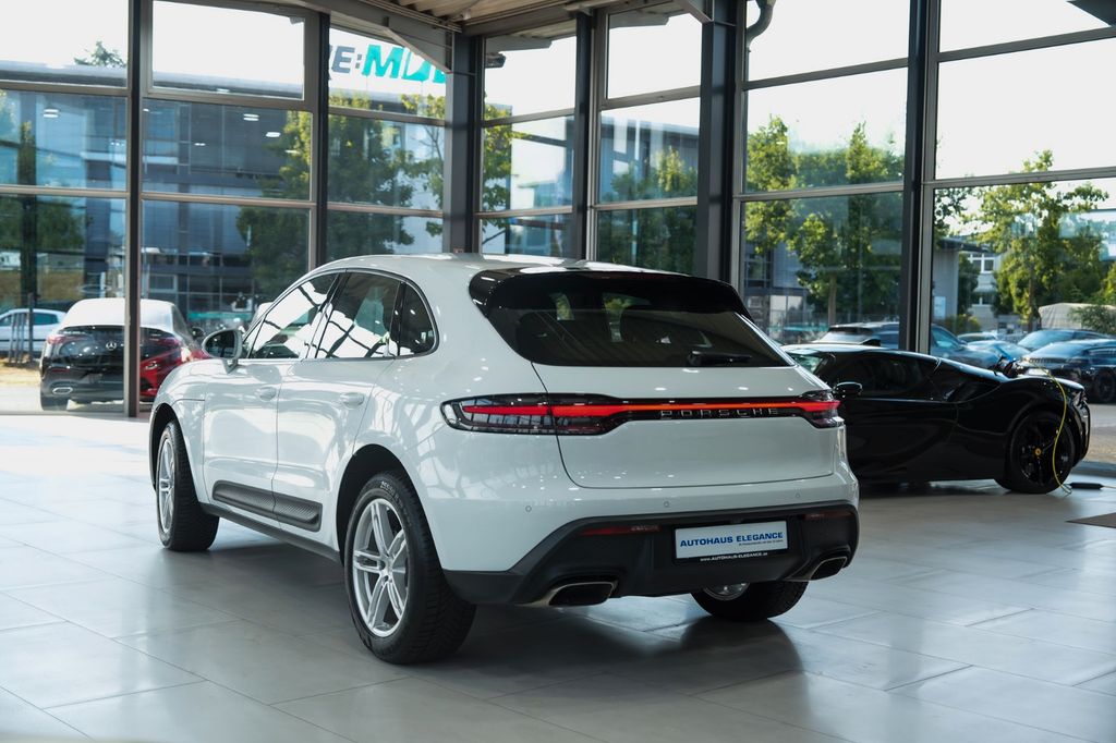 Porsche Macan 2022 г. Белый, пробег 48656 км