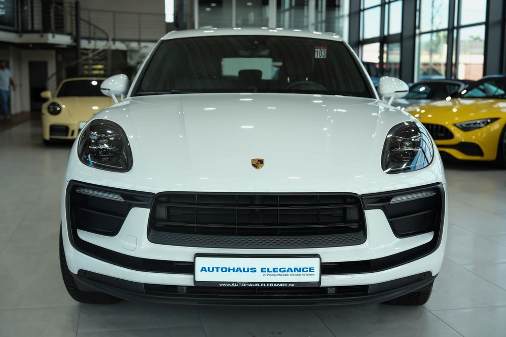 Porsche Macan 2022 г. Белый, пробег 48656 км