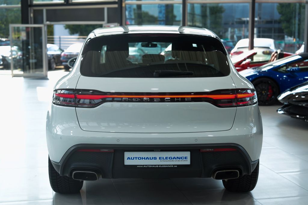 Porsche Macan 2022 г. Белый, пробег 48656 км