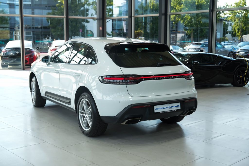 Porsche Macan 2022 г. Белый, пробег 48656 км